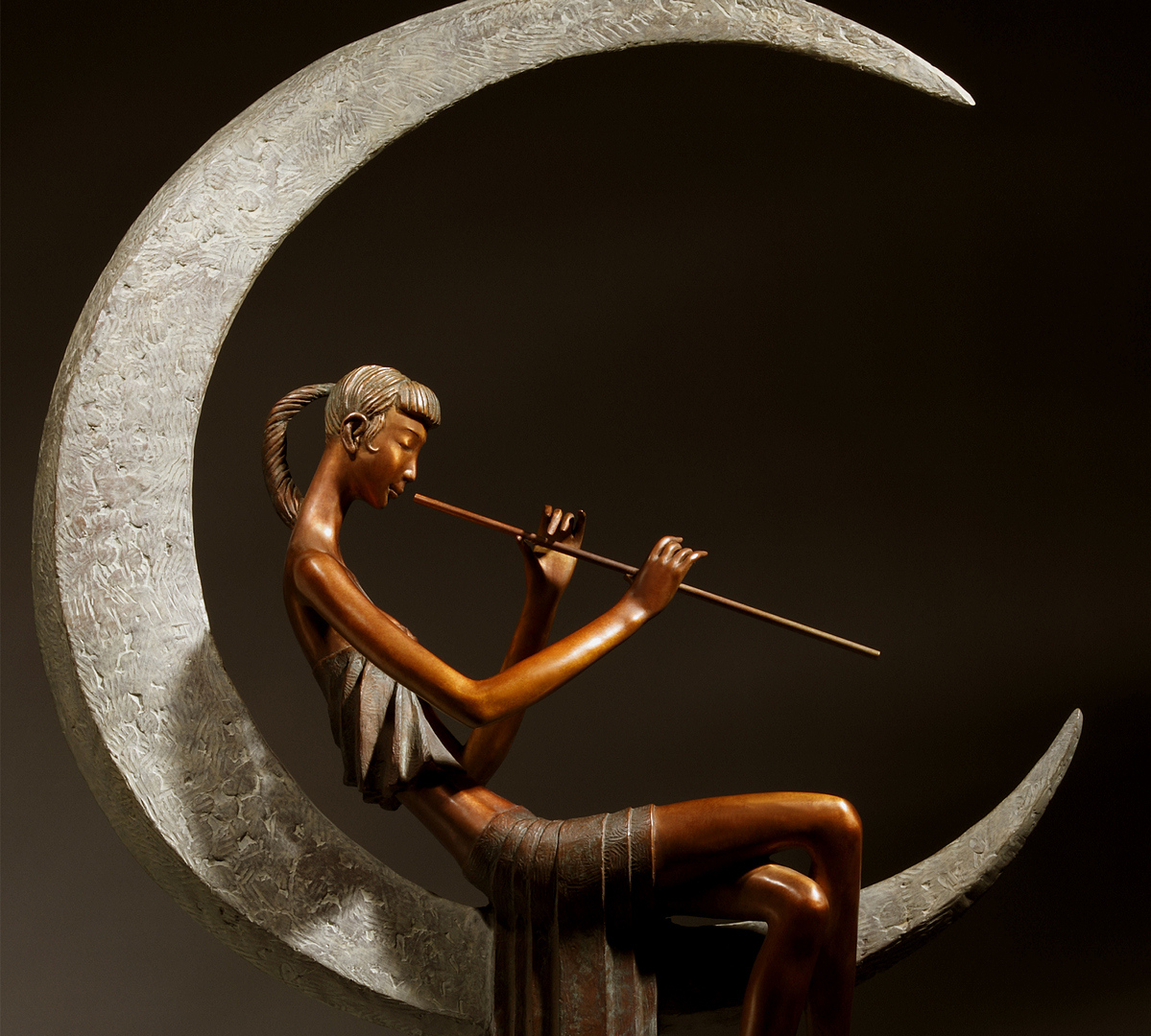 《月亮河里的笛声》局部青铜铸造 2010年